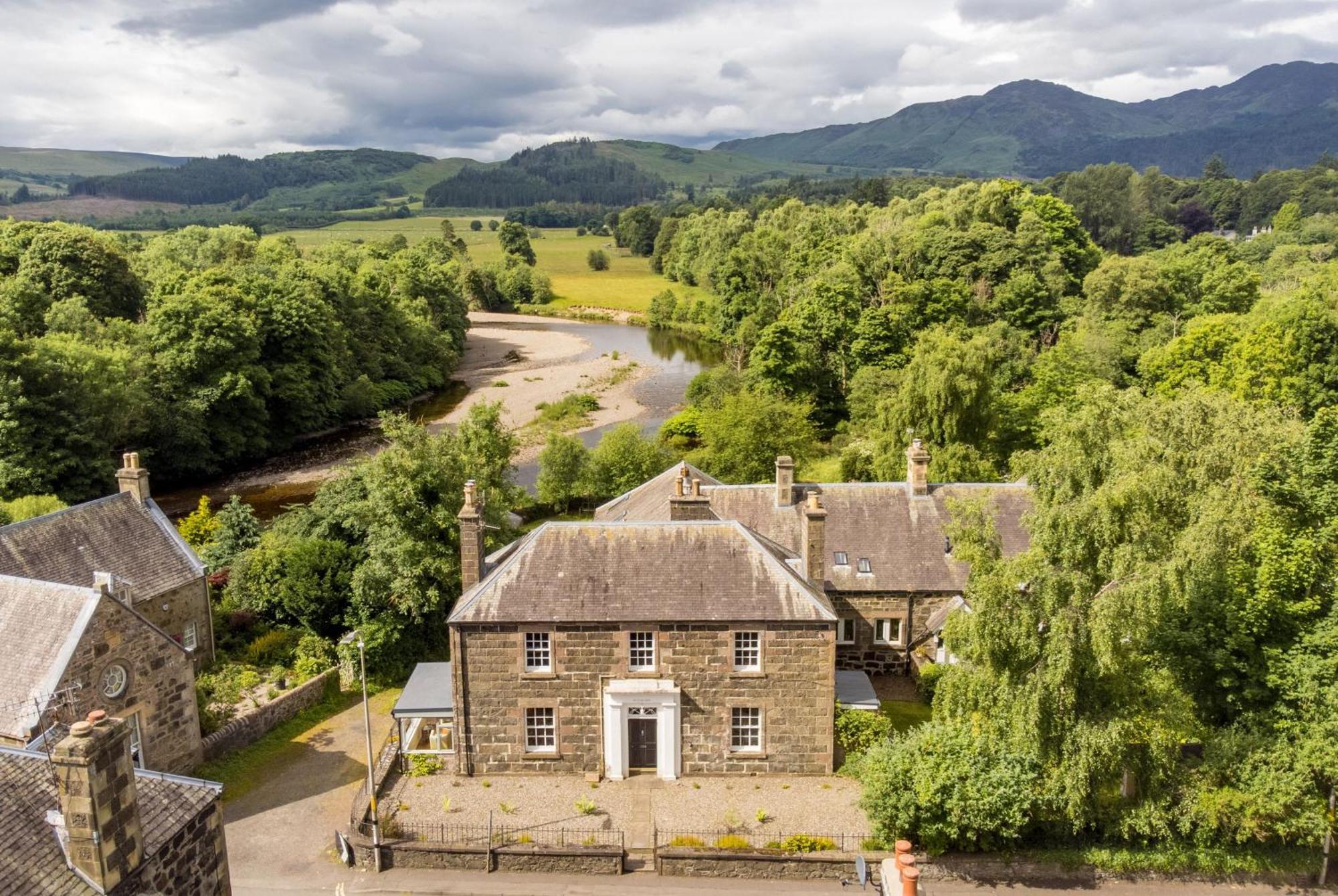 Comrie Old Schoolhouse Villa Exterior photo
